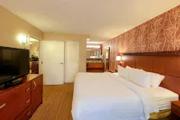 Courtyard Canton Hotels in Jackson Township