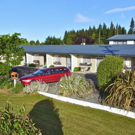 Aden Motel Hotels in Te Anau