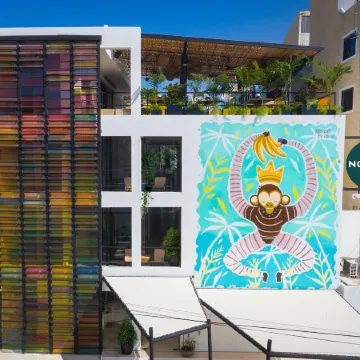 Nomads Hotel, Hostel & Rooftop Pool Cancun