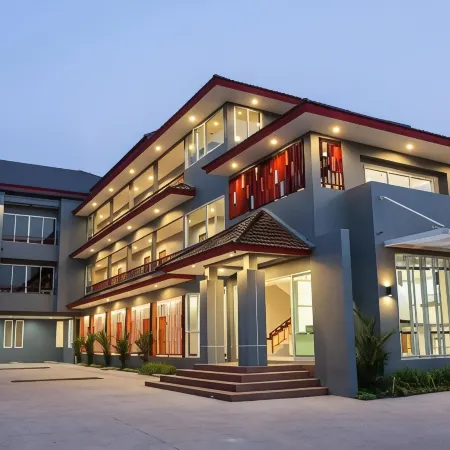 Soontree House Hotel