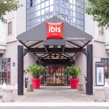 Ibis Paris Bastille Opéra 11ème Отели рядом с достопримечательностью «Улица Лапп»