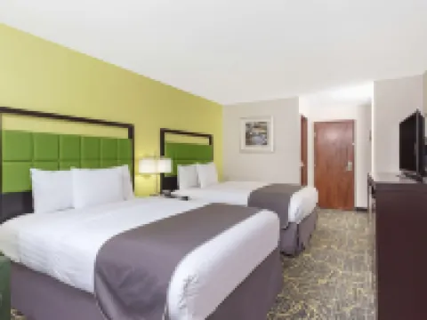 AmericInn by Wyndham Delafield Hotels in Delafield