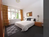 Apartment 12 sea view - 5 stars , own beach chair