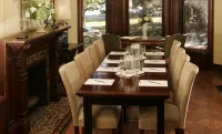 Morgan State House Inn فنادق في ألباني