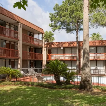 GreenTree Hotel & Extended Stay I-10 Fwy Houston, Channelview, Baytown