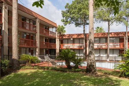 GreenTree Hotel & Extended Stay I-10 Fwy Houston, Channelview, Baytown