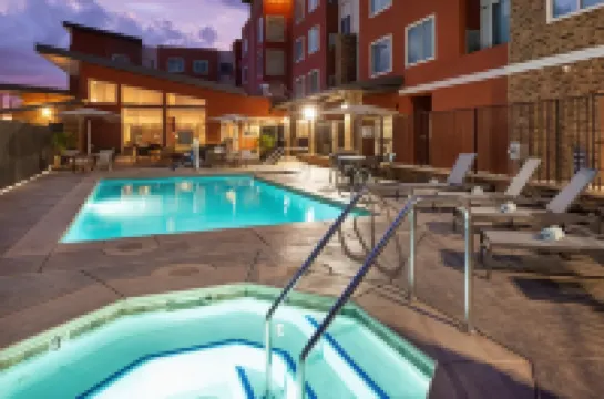 Residence Inn Visalia