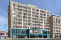 The Capitol Hotel Hotels in 