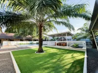 RedDoorz Syariah Plus Near Banyuwangi Airport Hotel a Kabat