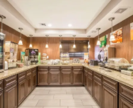 Quality Inn & Suites Woodland - Sacramento Airport