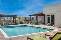 Tru by Hilton Phoenix Midtown