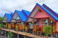 Sampaongern Home Stay - parking