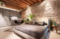 Officine Cavour Piazza Cavour Hotels in Padova