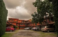 Hotel Fenix - ที่มีที่จอดรถ