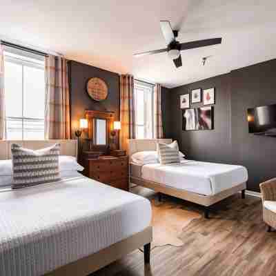 The Woodford Hotel Rooms