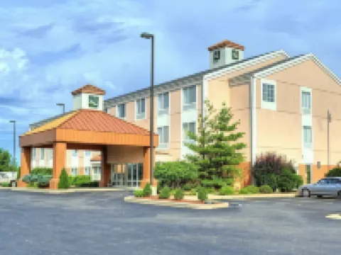 Quality Inn I-94 near Wings Stadium Hotels in Kalamazoo