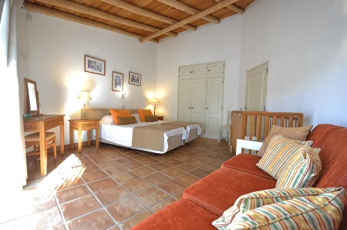 Fantastic Outdoor Area, Private Pool, Tennis Court & Golf Practice Facility