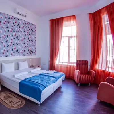 Skver Vyisotskogo Hotel