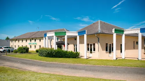 Brit Hotel Blois - le Préma Các khách sạn ở Marolles