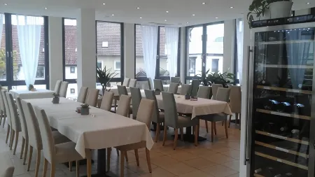 Teufel's Dorfwirtschaft Отели в г. Эхинген