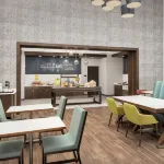 Hampton Inn & Suites Charlotte Airport Lake Pointe Các khách sạn gần Billy Graham Library