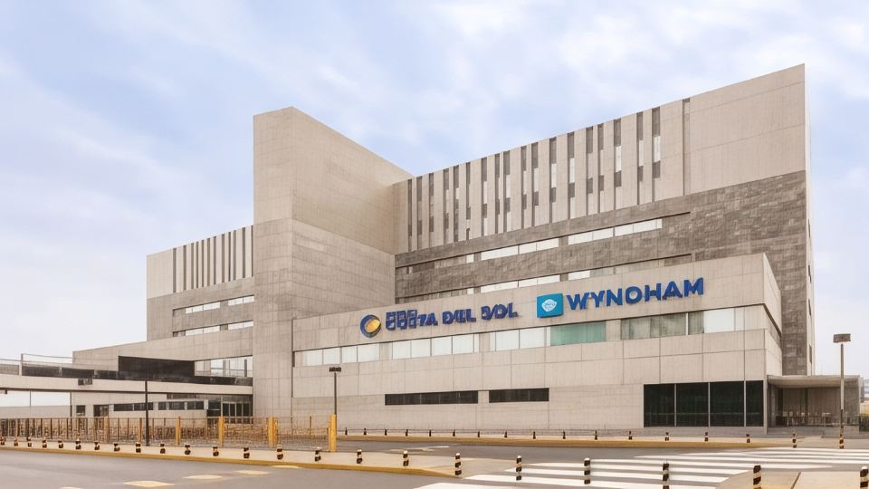 Wyndham Costa del Sol Lima Airport