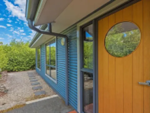 Strahan Bungalows Hotels in Strahan