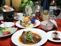 Auberge de la Luna Hotels near Manza Kumashiro Cave