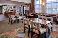 Staybridge Suites Rochester - Commerce DR NW Hotel a Kasson