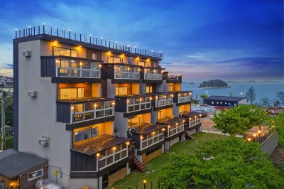 Daebudo (Yeongheungdo) Sandsia Pension Hotels near Seonjaedo