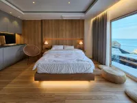 Pohang White Whale Hotels near Glamping and Caravan