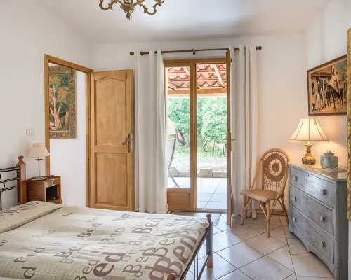 Villa with Pool in Provence -Villa Romantique Sleeps up to 12+4 in Optional Gite Hotels in Beaucaire