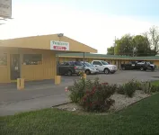 Tropicana Motel Bastrop - Parkplatz