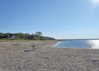 2026 Summer Rental Available in East Hampton. Private Bay Beach Community!