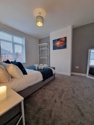 Less than 1 mile from City centre and racecourse. Pet friendly. - WiFi