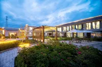 Zhaosu Yueting Lanshe Homestay
