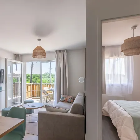 Odalys Bleu Canopée Residence Отели в г. Мимизан