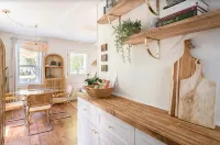 Charming Lakeside 2-bedroom cottage in lovely Alburgh, VT - Homestays