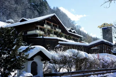 Aktiv & Spa Hotel Alpenrose Hotels near Hochjochbahn 1