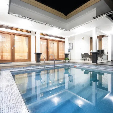 Sutan Raja Villa Kuningan