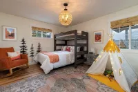 2Br Retreat Near Zion•Bryce•Wave: Hot Tub + Views!