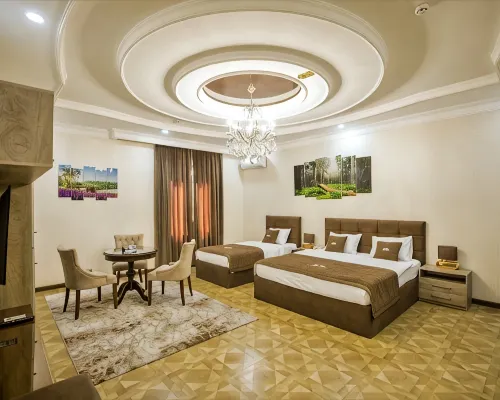 โรงแรมลีเดอร์ โรงแรมในทาชเคนต์