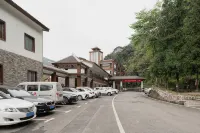 Mountain Fanjing Qixi Resort - Bãi đậu xe