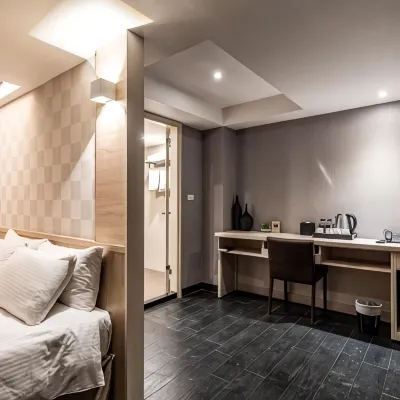 Global Traveler Hotel 後驛駅周辺のホテル