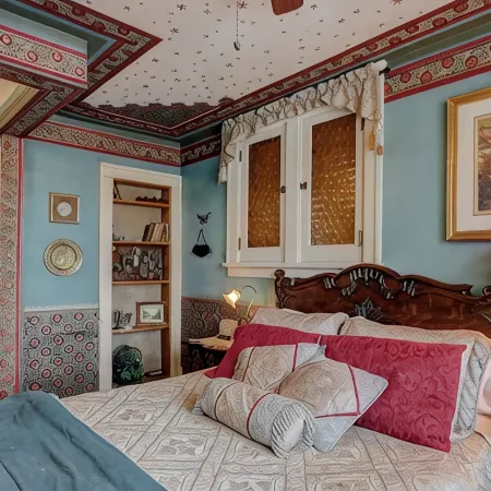 Schuster Mansion Bed & Breakfast