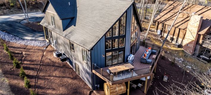 Wanderlust Villa – Spacious Mt cabin w/ Game room, Hot tub and Karaoke nights ! Hotels in Massanutten