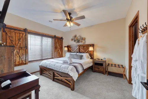 New Construction 2 King Suites Super Clean, Super Nice Voted #1 in Sioux Falls