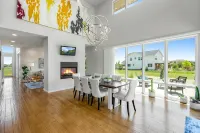 Perfectly Between Boulder - Estes Park! Modern 5-Bedroom House - Boutique