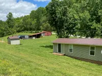 Rosey's Retreat Charming 2-bedroom Country Cottage in LaFollette, Tennessee WiFi