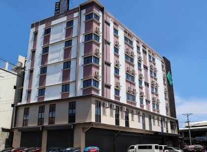 Fan's Hotel Ormoc